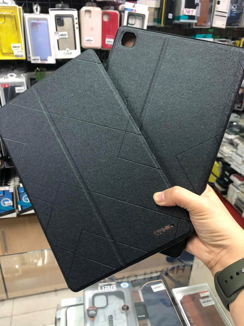 Bao Da Samsung Galaxy Tab A7 T500 T505 Da PU Hiệu Lishen này được làm bằng da trơn chất liệu cao cấp chắc chắn giúp bao da không bị bong tróc và trở nên bền bỉ hơn, bảo vệ cho chiếc tablet của bạn không bị trầy xước